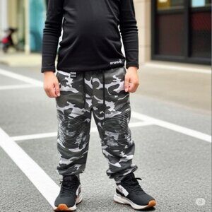 Public Record Boy's Camo Jogger Pants, size 12